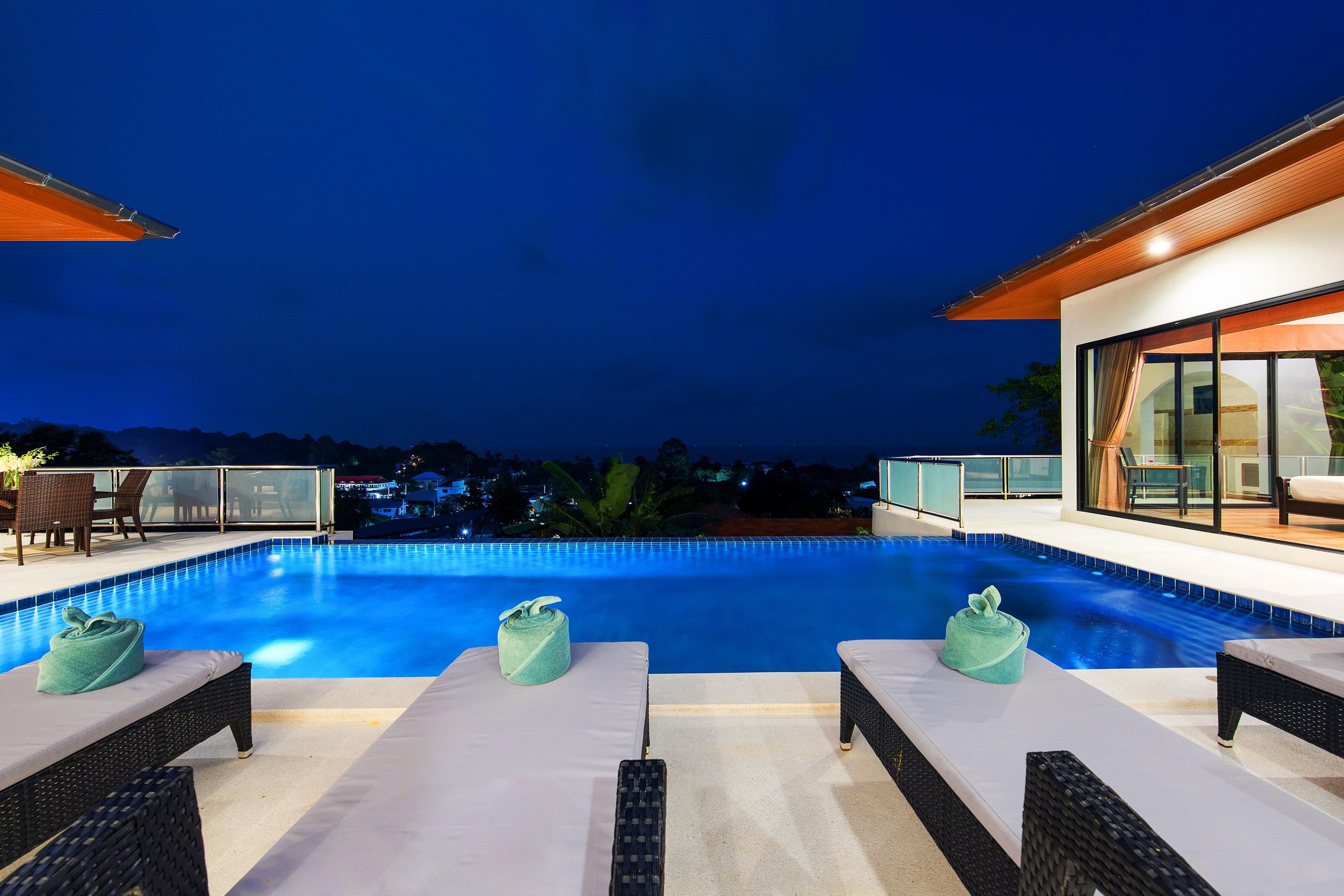 Sunny Banks Villa